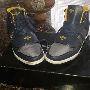 Glowing yellow creative Rex